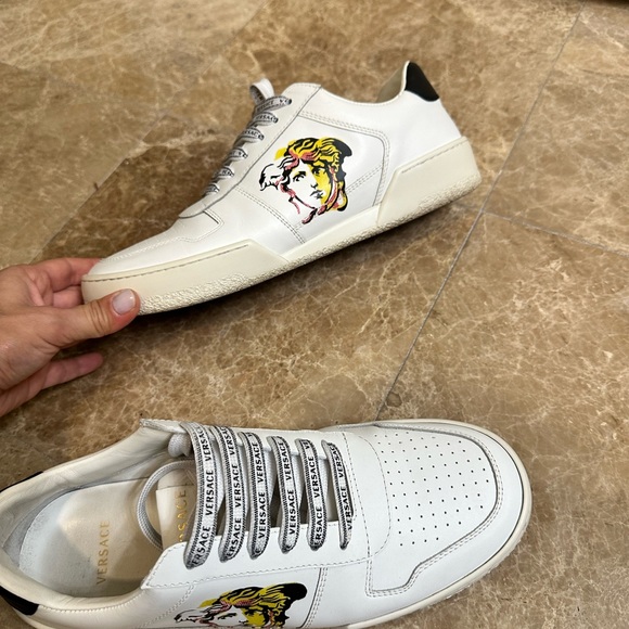 Versace sneakers . 100% authentic. - Picture 8 of 10